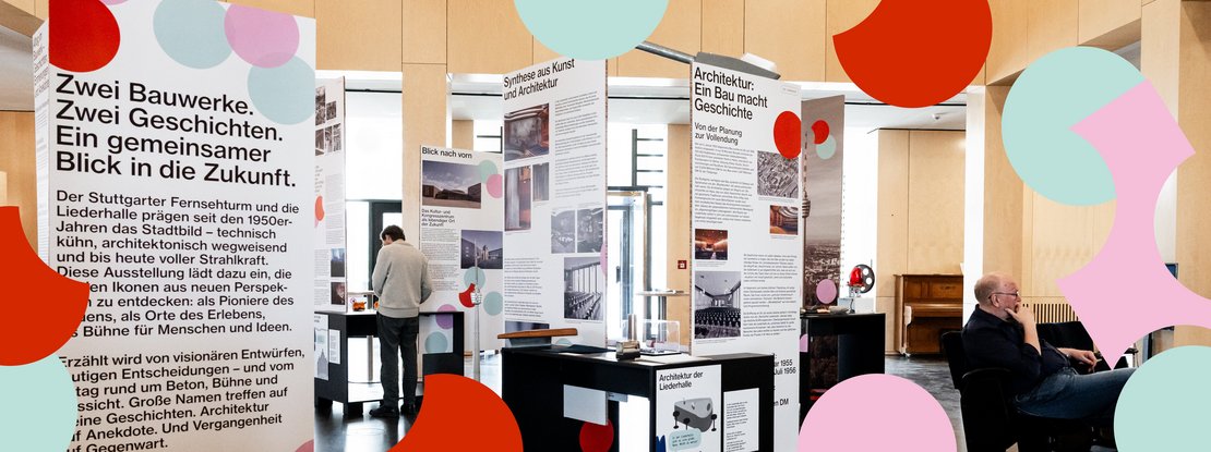 Szenografie: Jubiläumsausstellung: „Höhenrausch und Lampenfieber“ – 70 Jahre Fernsehturm und Liederhalle VISUELL Szenografie: Jubiläumsausstellung: 70 Jahre Fernsehturm und Liederhalle: Verschiedene modulare Ausstellungselemente; historische Fotografien und interaktive Stationen eröffnen Einblicke in Architektur und Nutzung der beiden Ikonen.