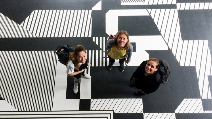 VISUELL Blogbeitrag: Auf Weiterbildung in London VISUELL Blogbeitrag: Weiterbildung London: Das VISUELL-Team bei der London Design Biennale 2018