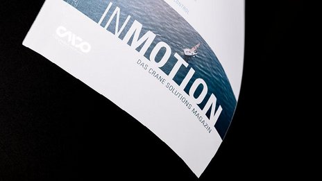 VISUELL Kommunikationsdesign: Editorial Design inMotion: Vorderseite des Magazins - Aufschrift: inMotion – Das Crane Solutions Magazin