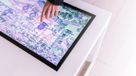 VISUELL Szenografie: Medienstation – Abbildung des Benediktinerabtei Ottobeuren